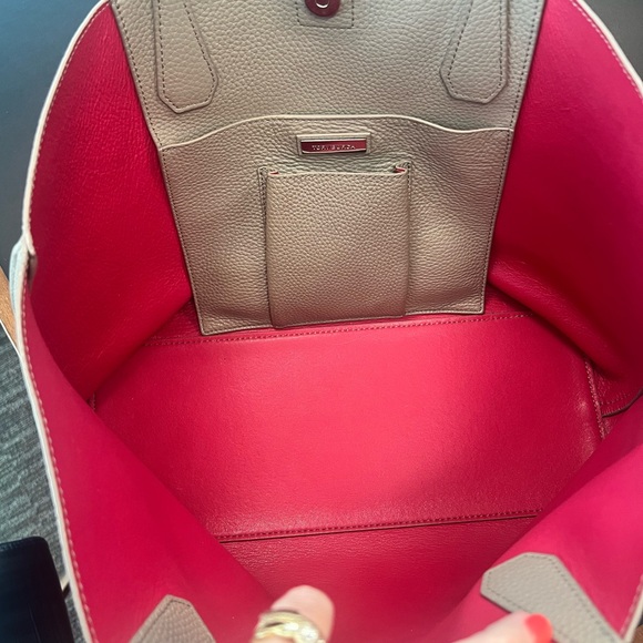 Tory Burch Perry Tote in French Gray/Peony - Picture 9 of 11